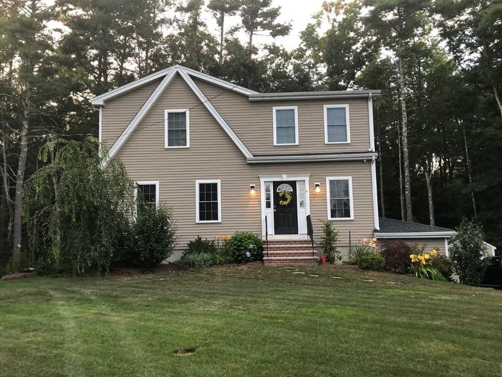4 Christopher Dr - Photo 1