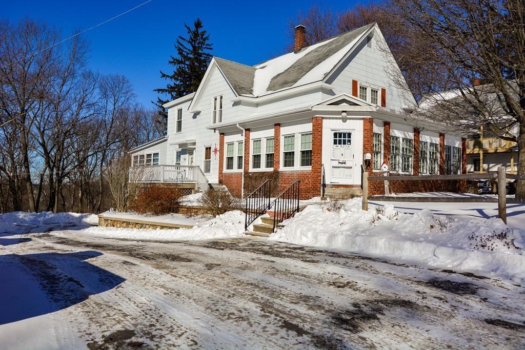 92 Oak St - Photo 1