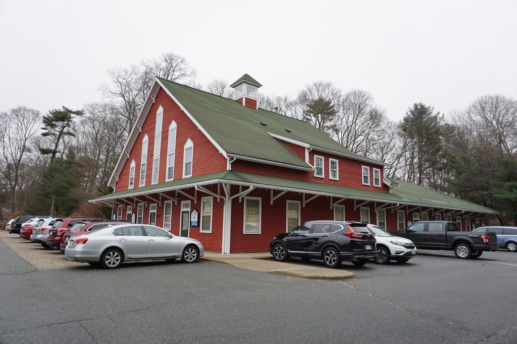 27 Railroad Ave - Photo 1