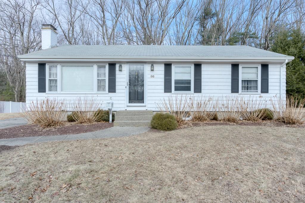 86 Dorothy Ave - Photo 1