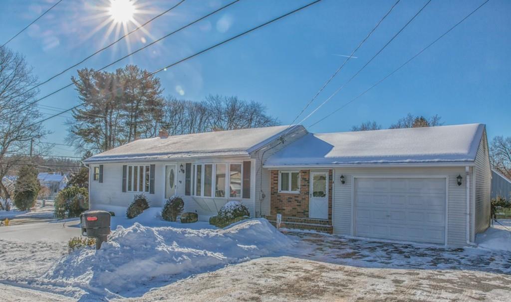 4 Waterman Ave - Photo 1