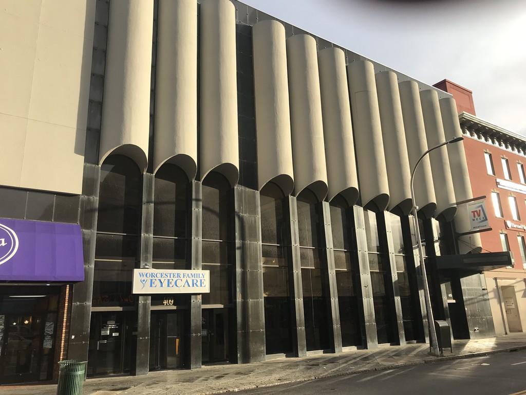 415 Main St - Photo 1