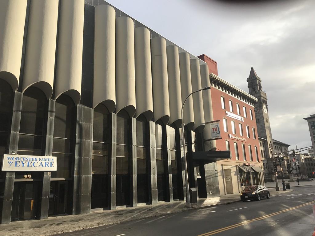 415 Main St - Photo 1