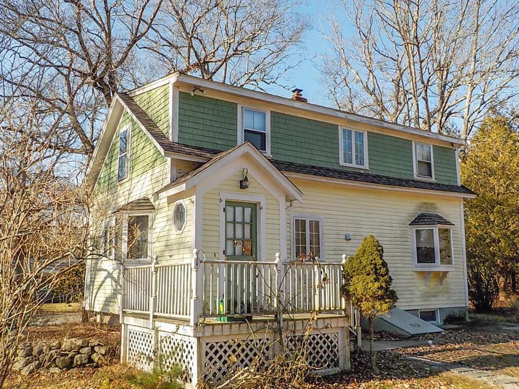 250 Old Post Rd - Photo 1