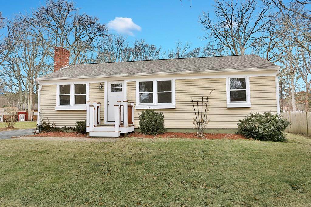 145 Buckwood Dr - Photo 1