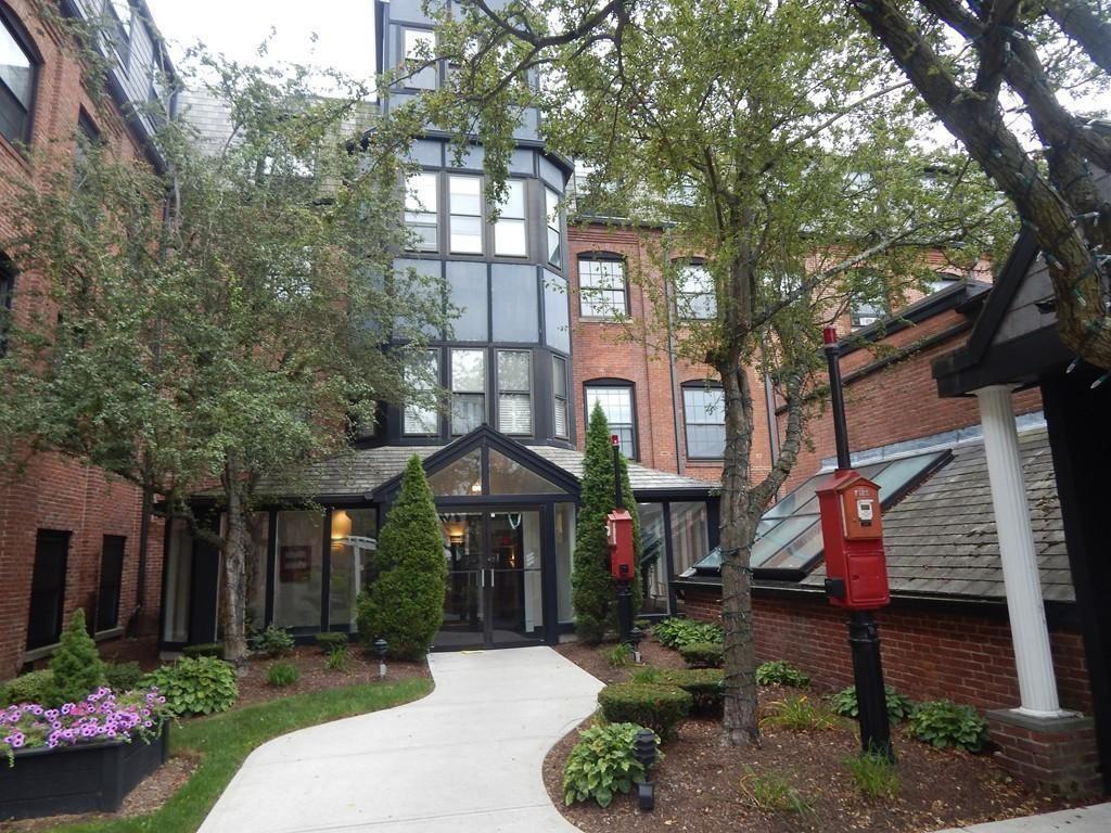 21 Linden Street - Photo 1