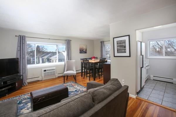 425 South Huntington - Photo 1