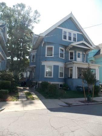 35 Hewins Street - Photo 1