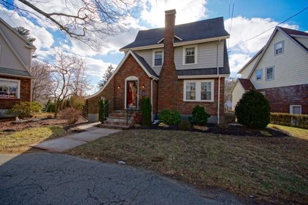 15 Dutton Circle - Photo 1