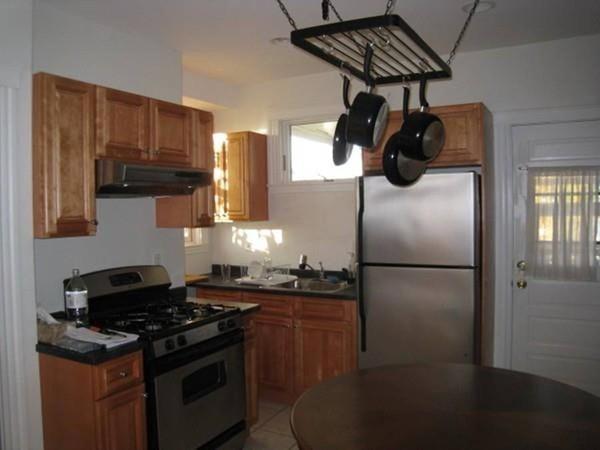 143 Thorndike - Photo 1