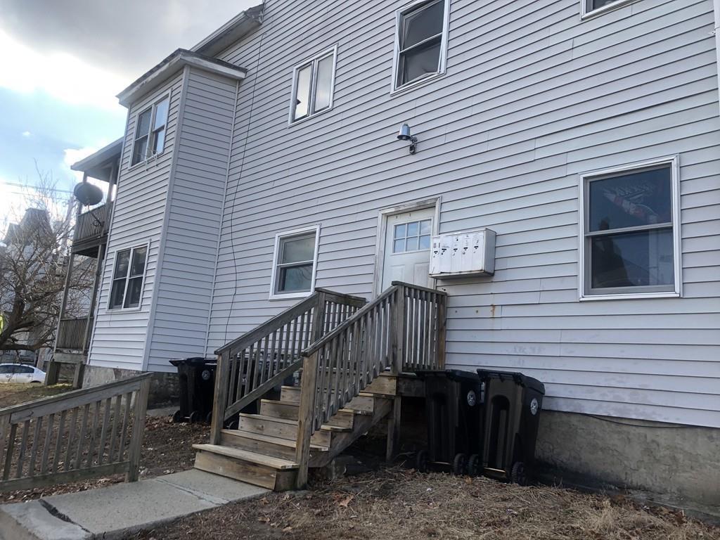 231 Pleasant - Photo 1