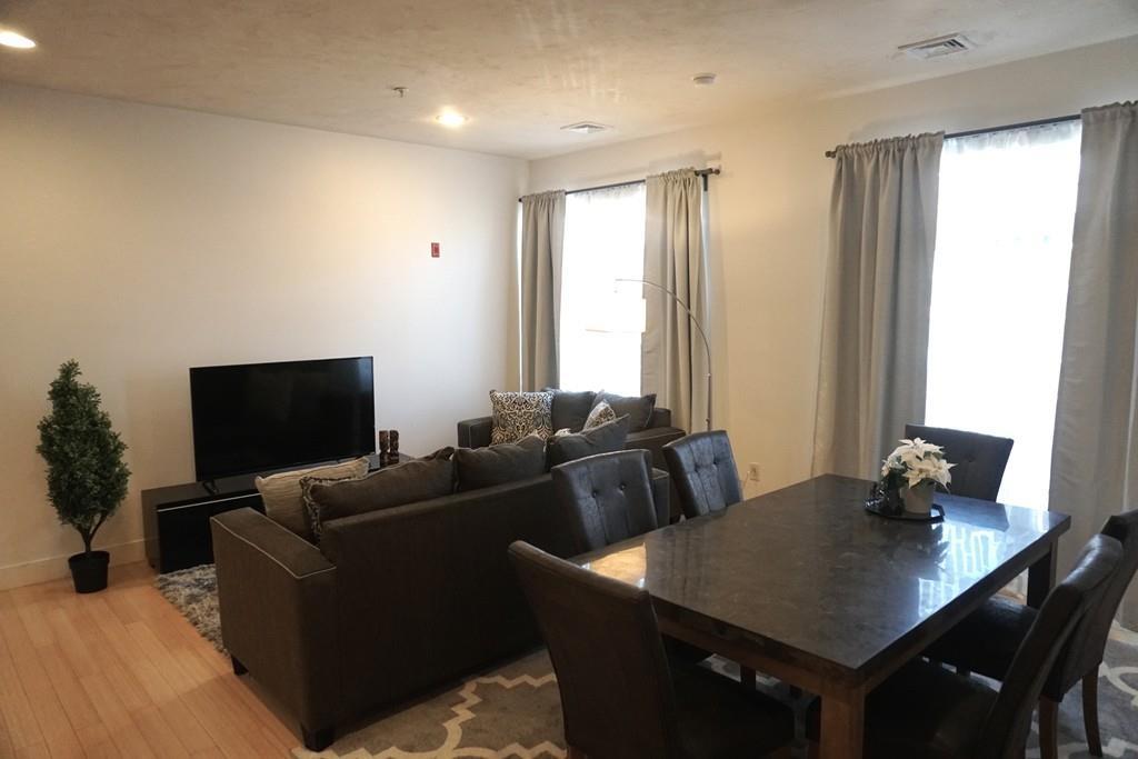 9 Gardner St - Photo 1