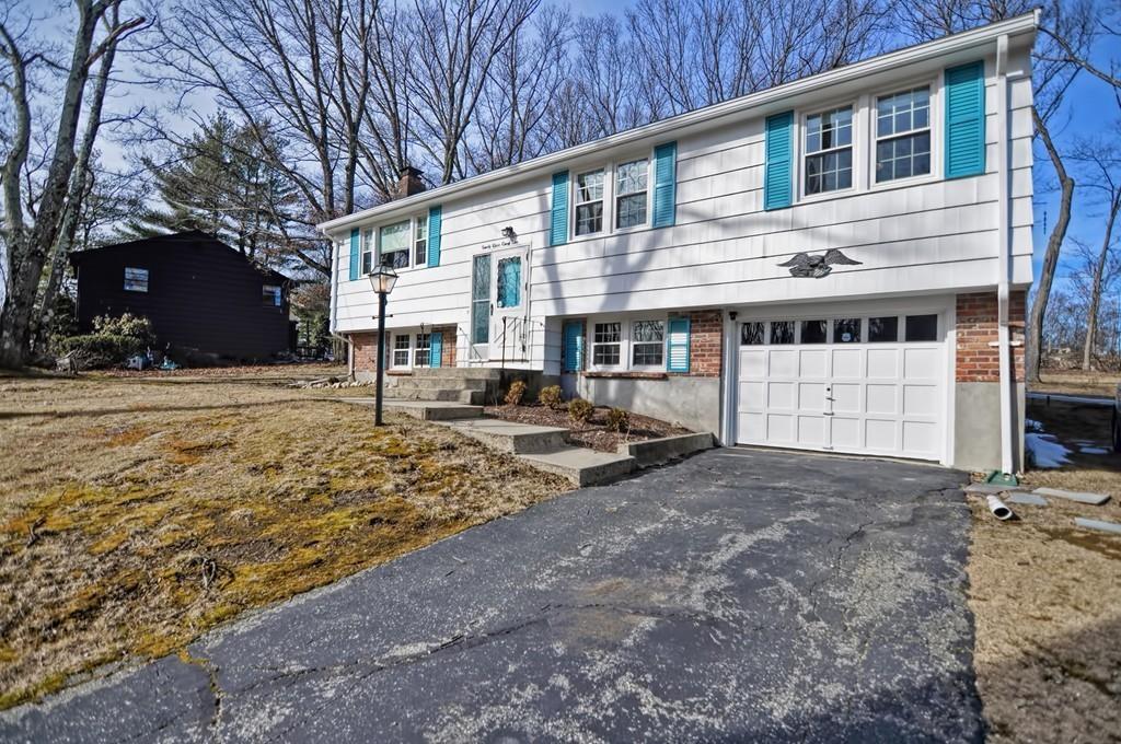 23 Cheryl Ln - Photo 1