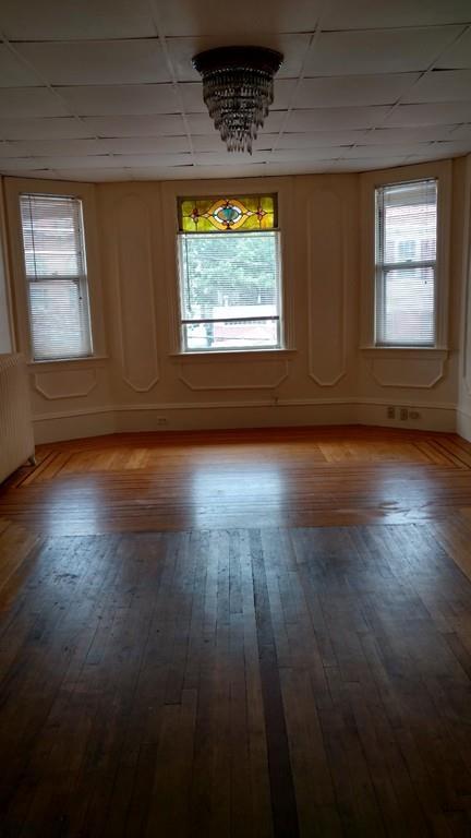 259 Bank - Photo 1