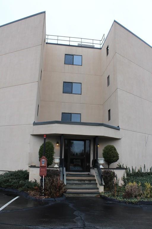 677 Quincy Shore Drive - Photo 1