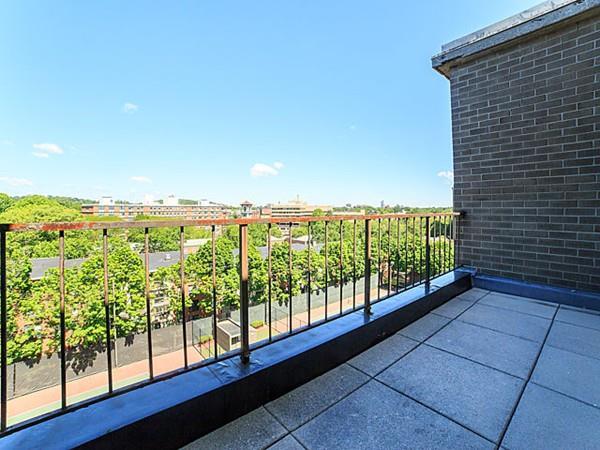 99 Pond Ave - Photo 1