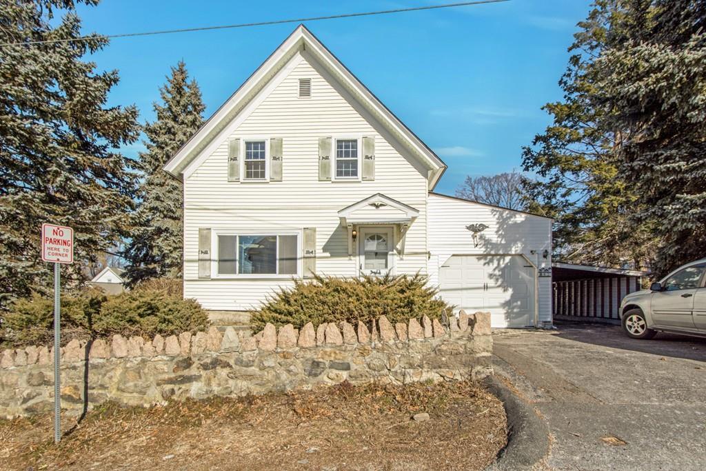 82 Hayward St - Photo 1