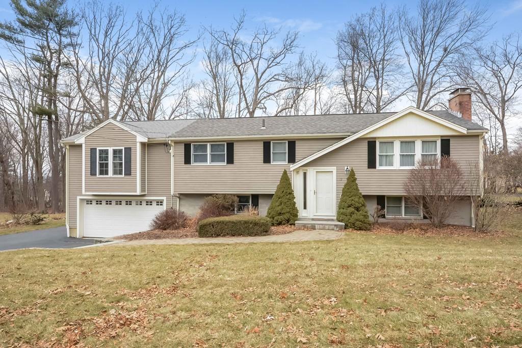 19 Hillside Dr - Photo 1