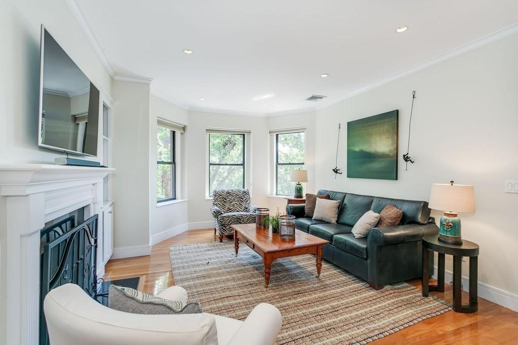 69 Saint Botolph St - Photo 1