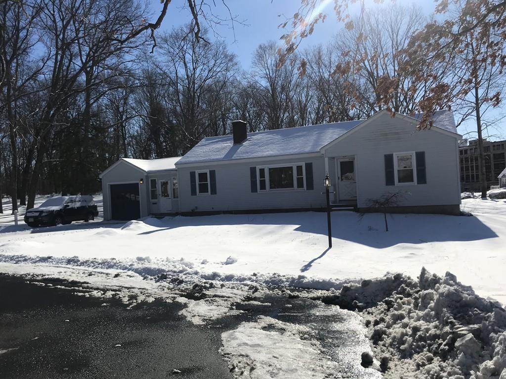 32 Sutherland St - Photo 1