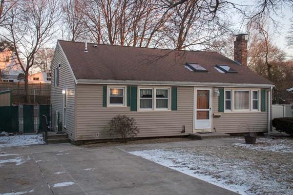 52 Lochmere Ave - Photo 1