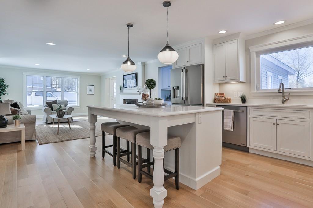 10 Ashland St - Photo 1