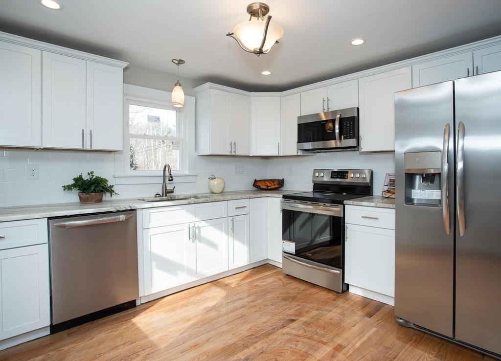 74 Scantic Rd - Photo 1