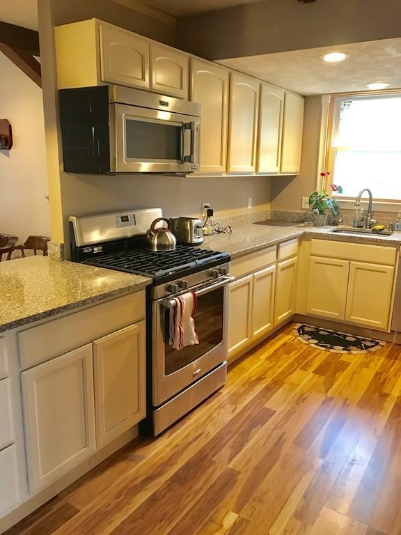 17 Sunshine Ave - Photo 1