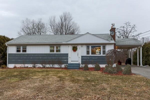 305 Pleasant St - Photo 1