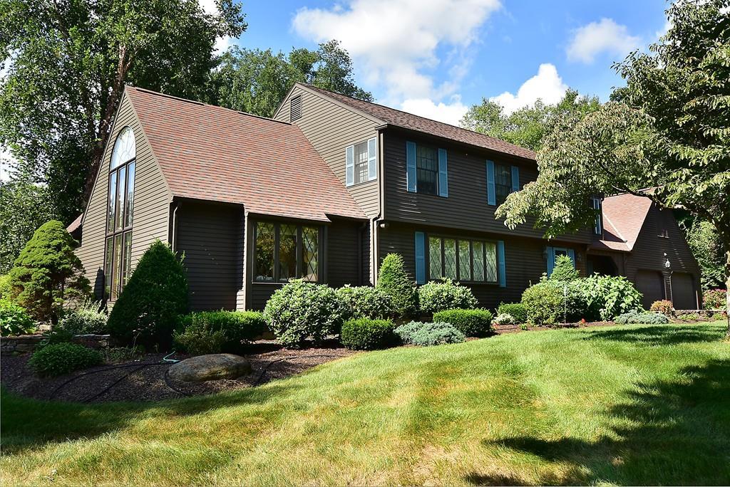 535 Halladay Avenue West - Photo 1