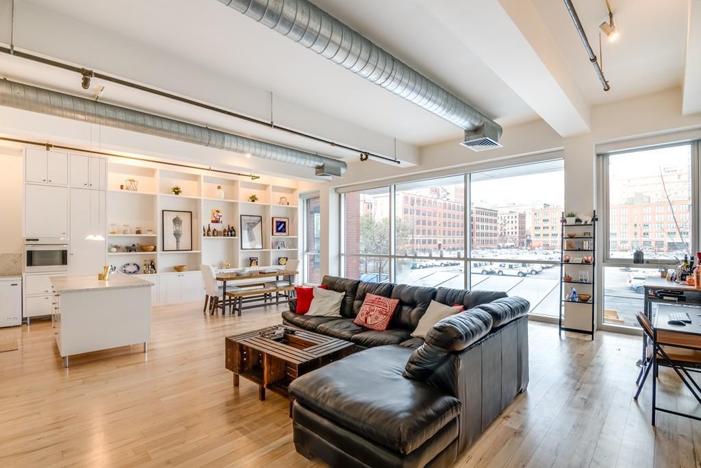21 Wormwood St - Photo 1