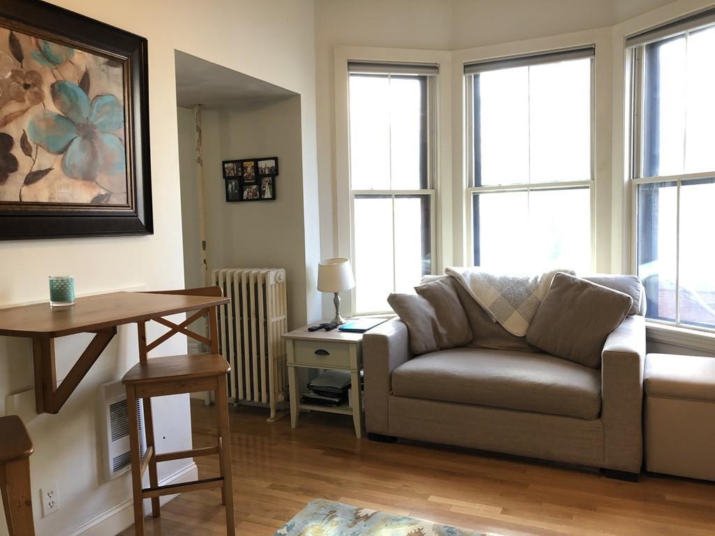 17 Cazenove Street - Photo 1