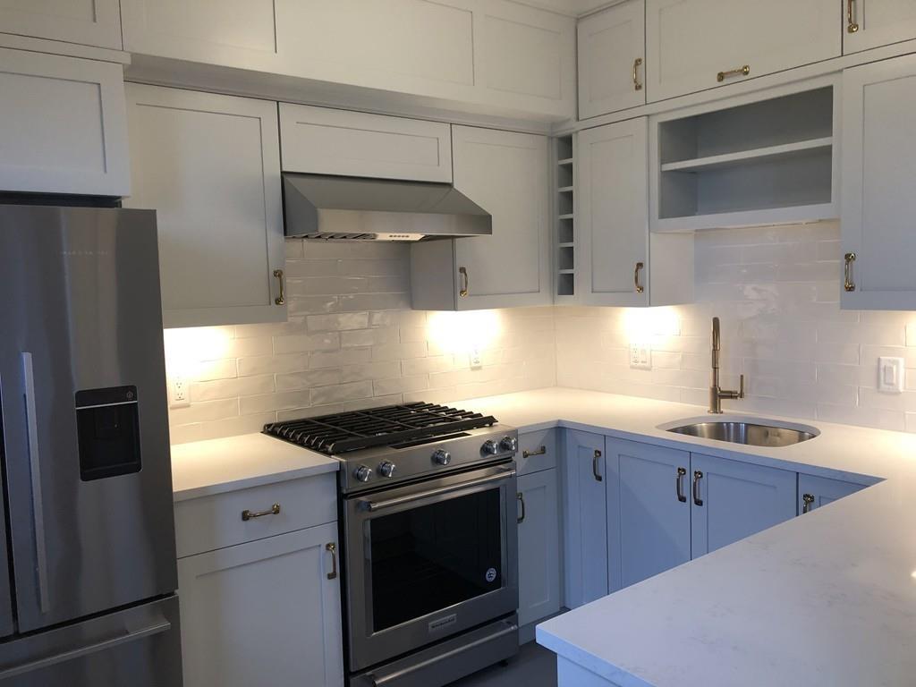 94 Baldwin St - Photo 1