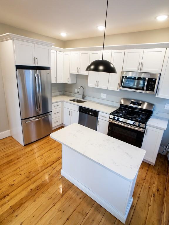 394 Centre - Photo 1