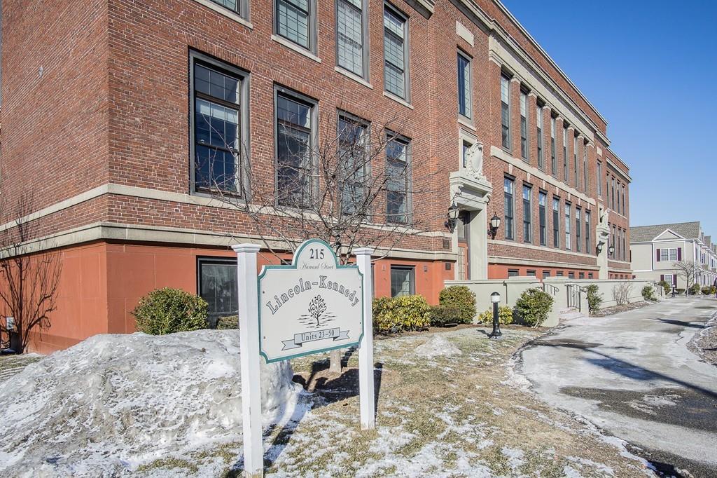 215 Harvard Street - Photo 1