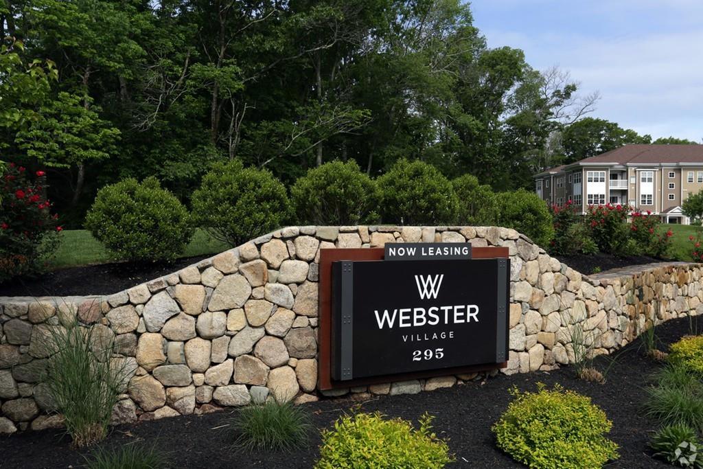 295 Webster Street - Photo 1
