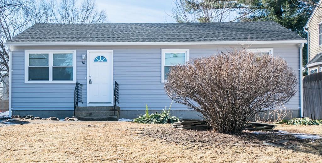88 Lloyd Av - Photo 1