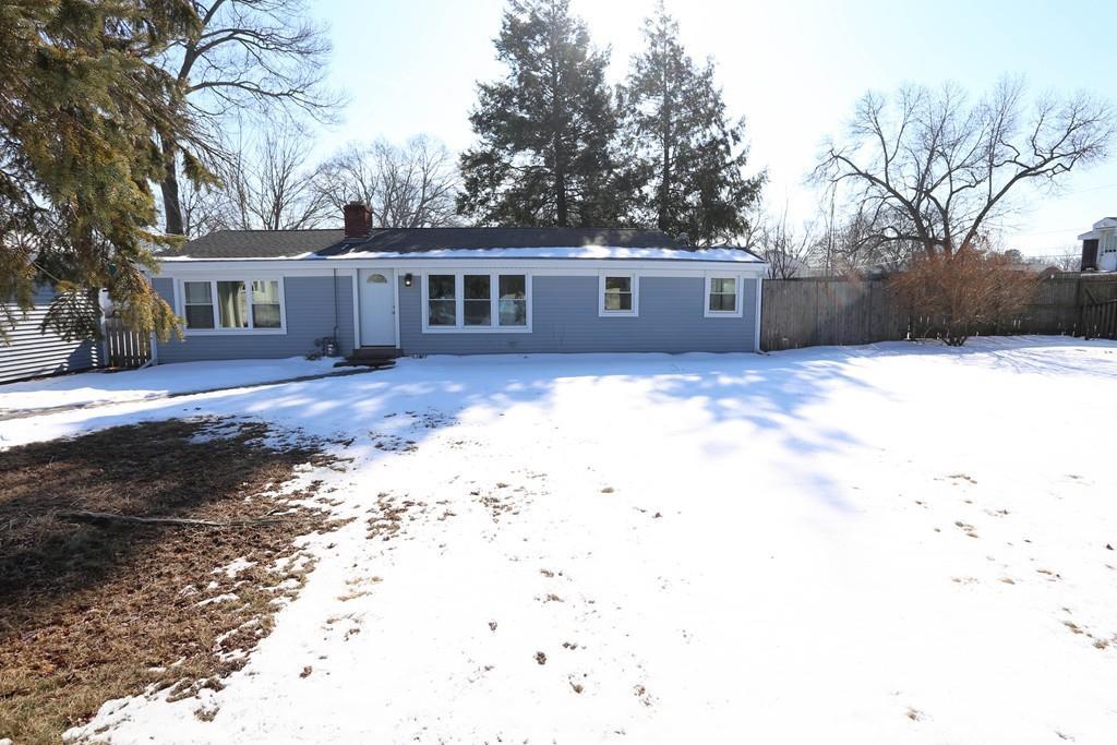 833 Pendleton Avenue - Photo 1