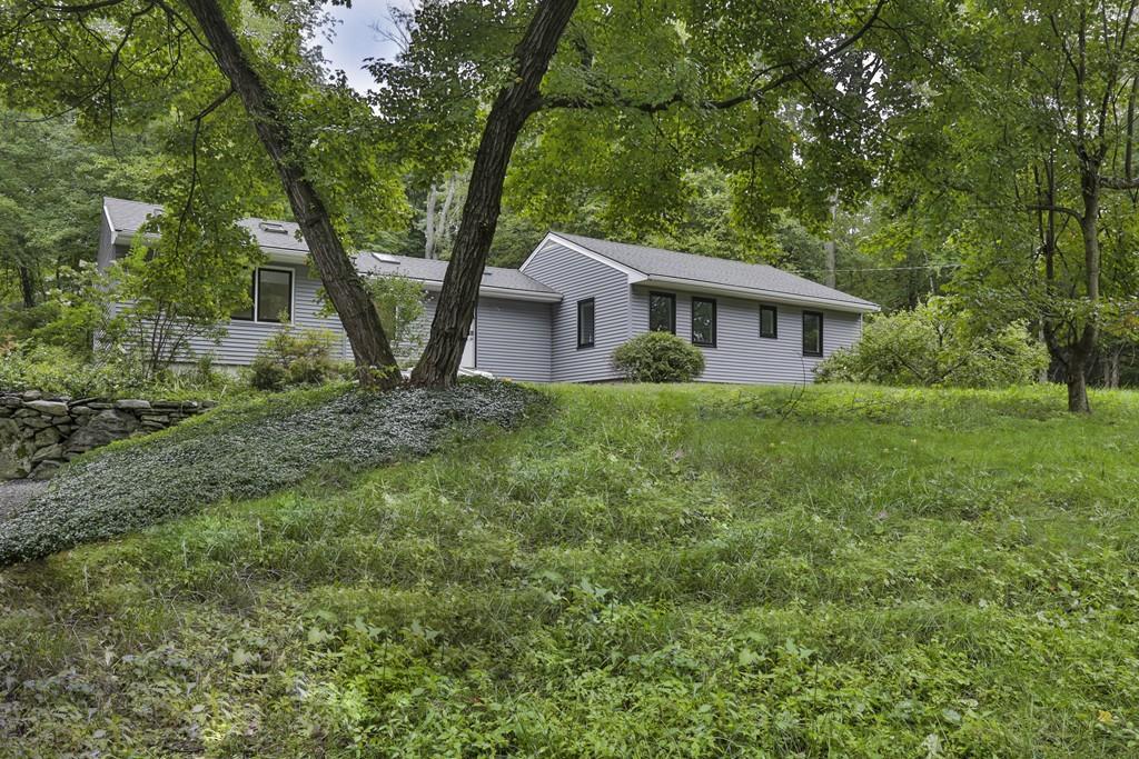 9 Warren Ave - Photo 1