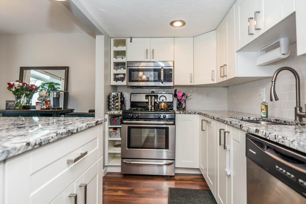 56 Meadow Pond Dr - Photo 1