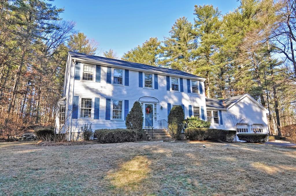 23 Village Green - Photo 1