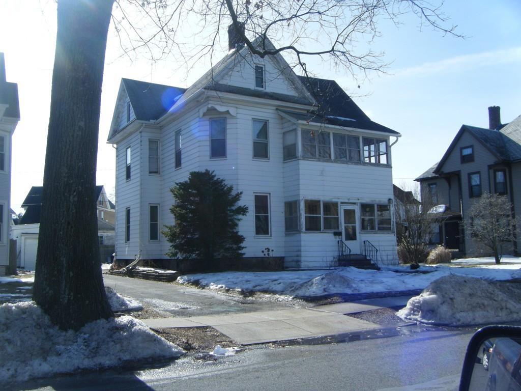 30-32 Laurel St - Photo 1
