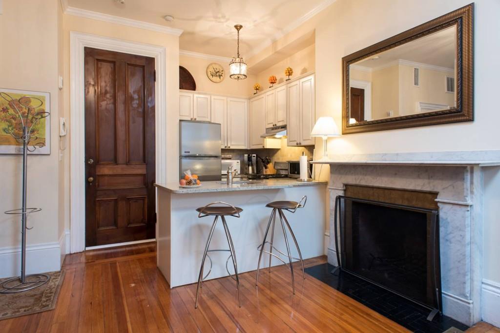 189 Beacon - Photo 1