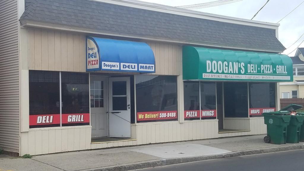 Doogans Deli - Photo 1
