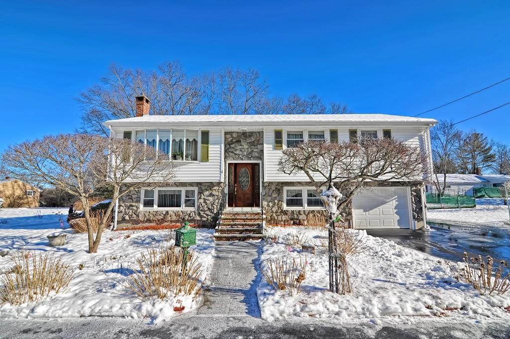 4 Sloan Circle - Photo 1