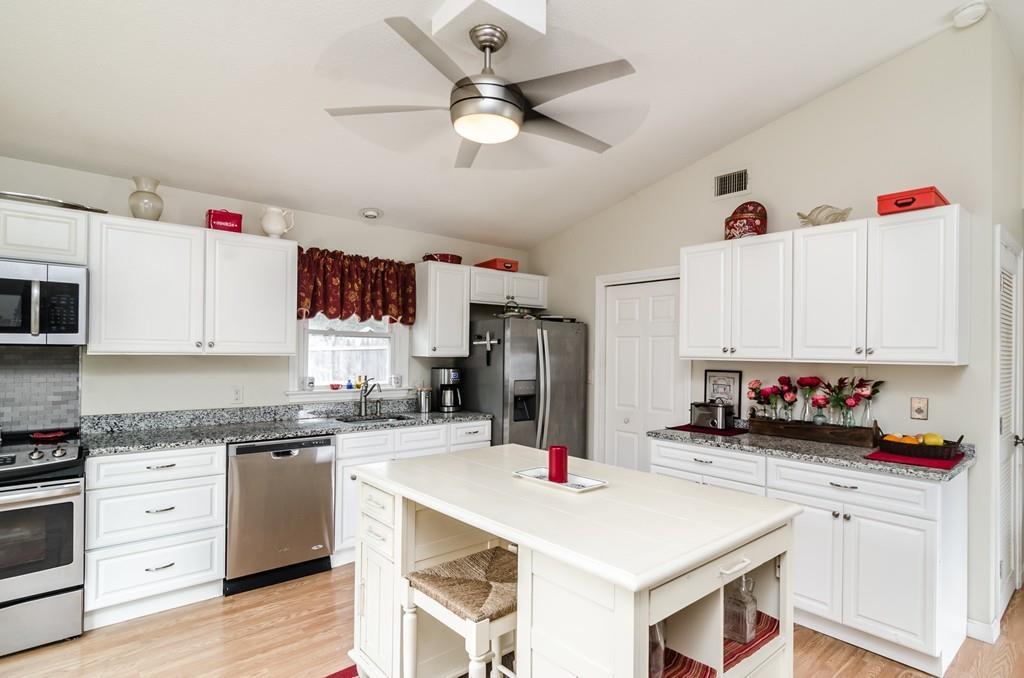 6 Parker Dr - Photo 1