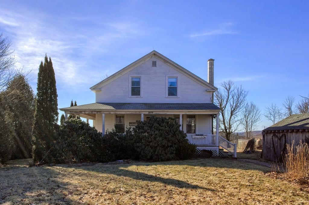 1606 Ashburnham Hill - Photo 1