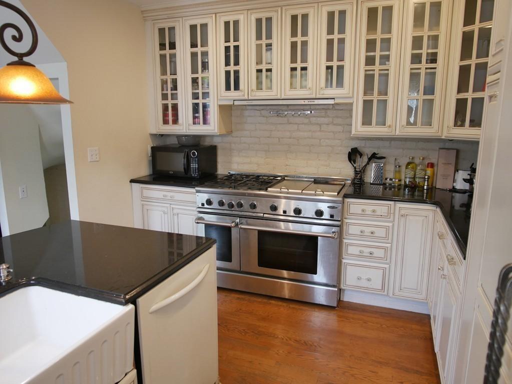 57 Greenwich St - Photo 1