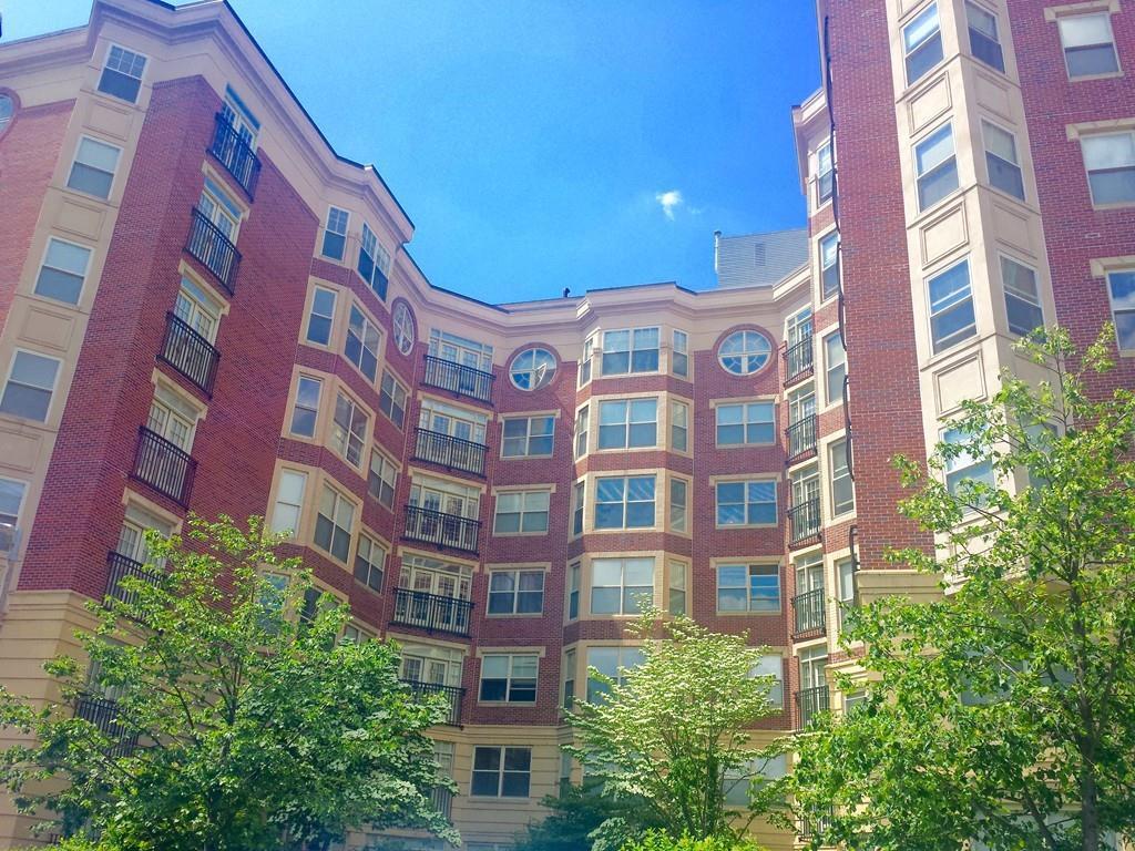 75 Peterborough - Photo 1