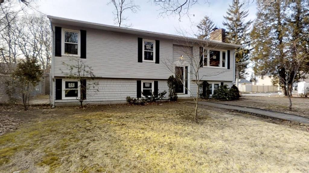 1 Duluth Ave - Photo 1